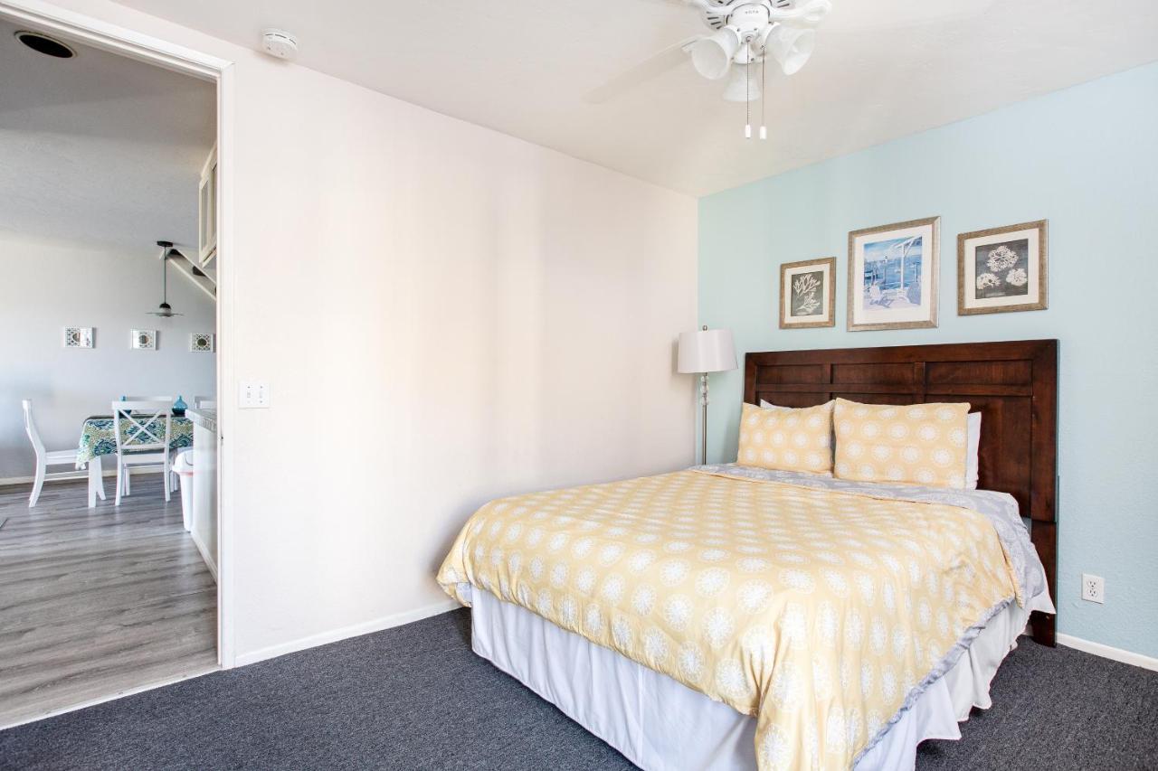 Holiday home 3 Bedroom! - Complex Is On The With Huge Pool *