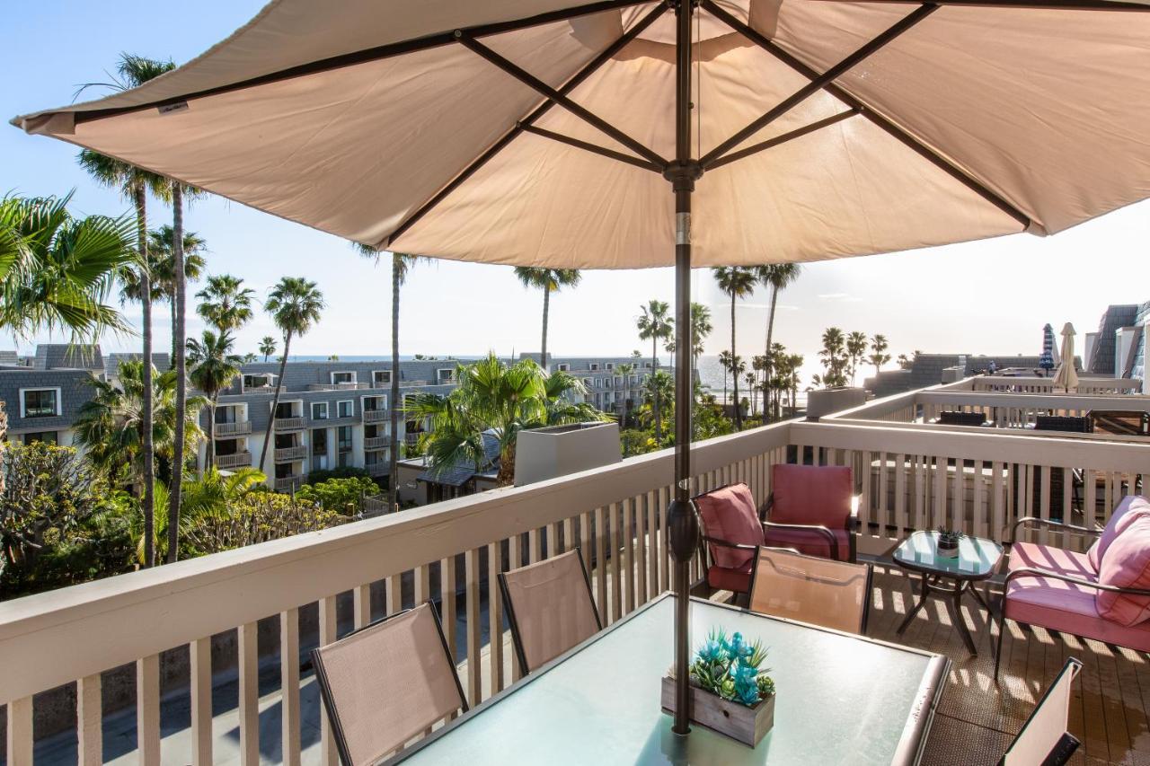 3 Bedroom! - Complex Is On The With Huge Pool * Oceanside